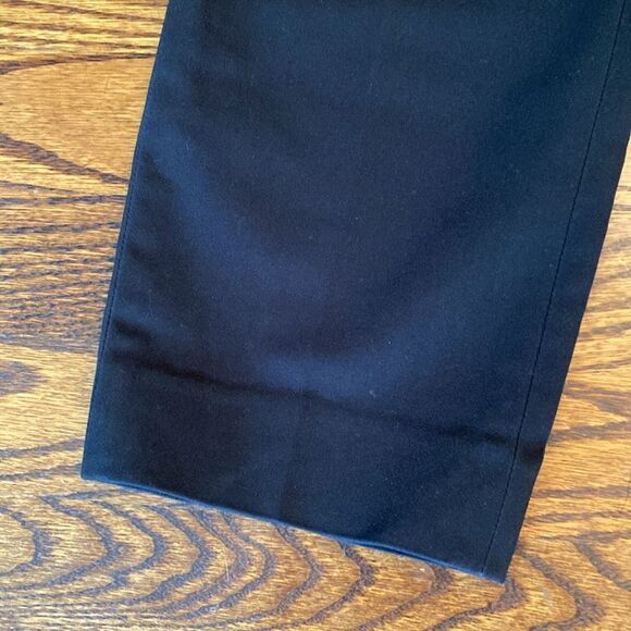 Calvin Klein Size 4 Black Pants Zipper/Clasp Pockets Front/Back Cropped Leg - Picture 3 of 7